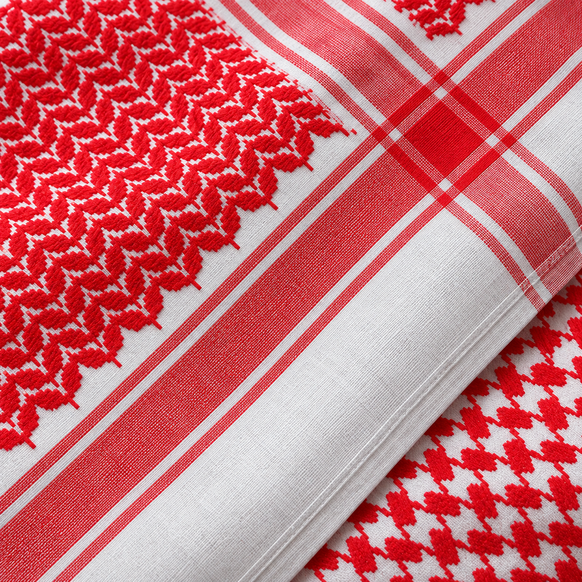 Shemagh saoudien Aseel — Rouge & blanc, détail 3 | Maison Nejd